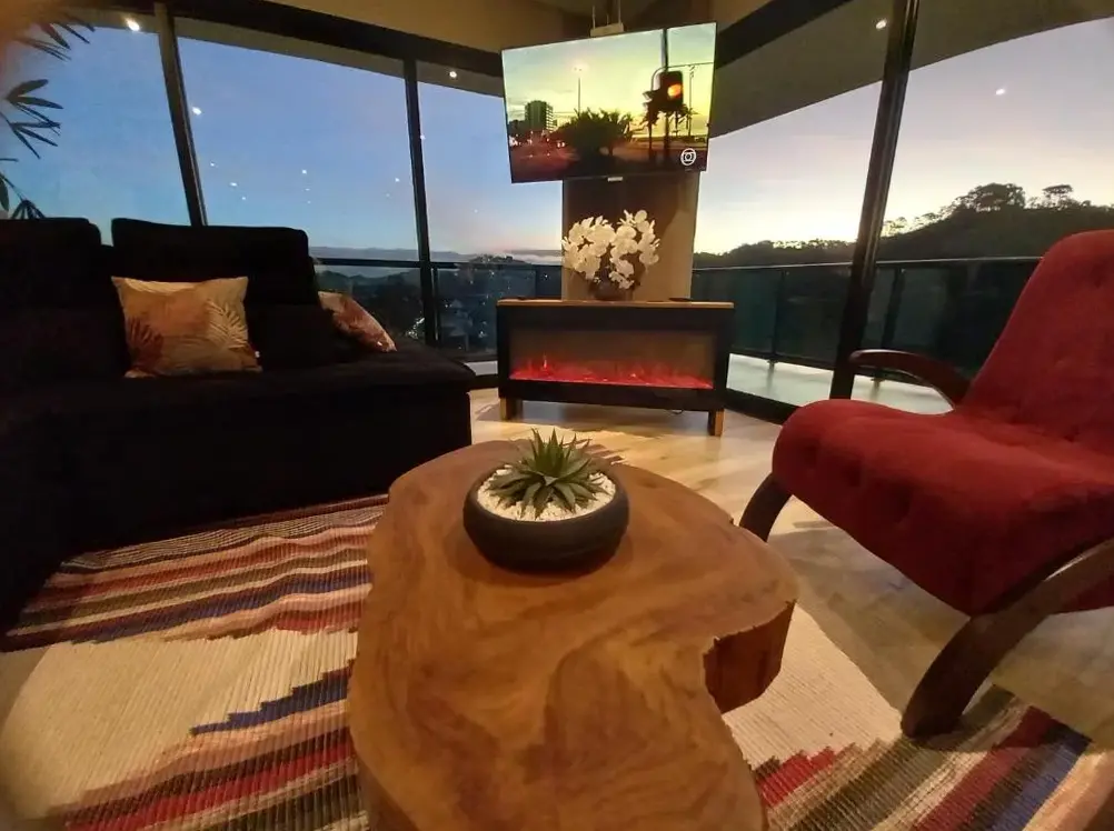 Casa Em Campos Do Jordão Com Bela Vista