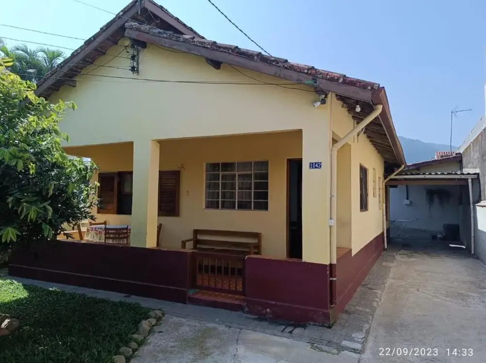 Casa No Centro De Ubatuba