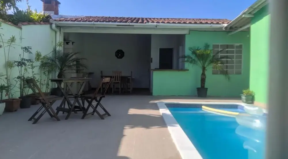Casa Com Piscina 200 M Da Praia - São Sebastião