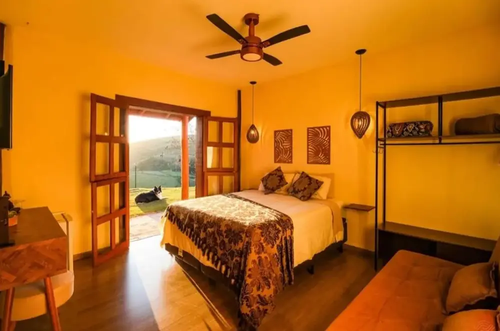Ellementares Guest House