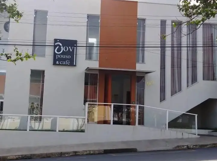 Jovi Pouso & Café