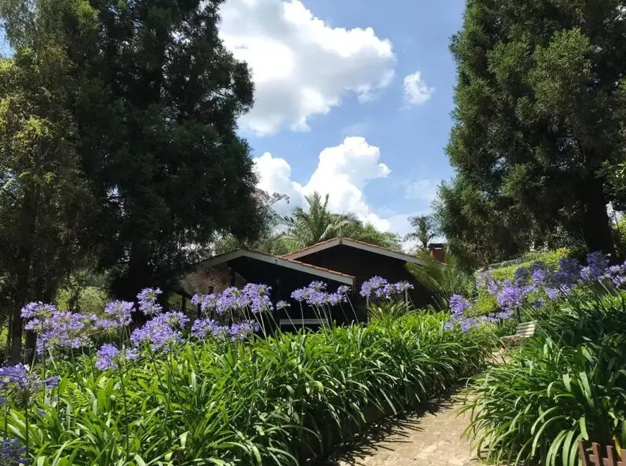 Lindo E Aconchegante Chalé Com Piscina, Lareira E Churrasqueira