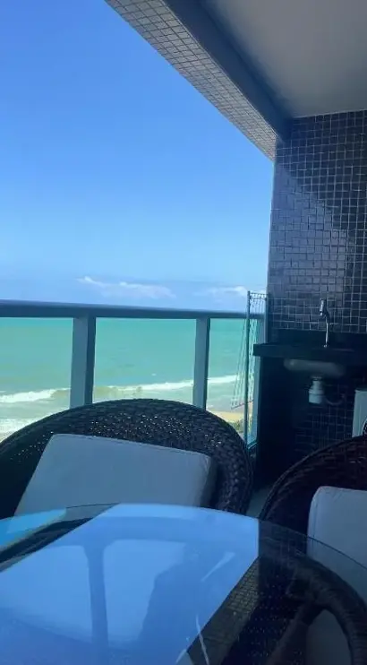 Luxuoso Apartamento Beira-mar Com Sacada Em MaceiÓ