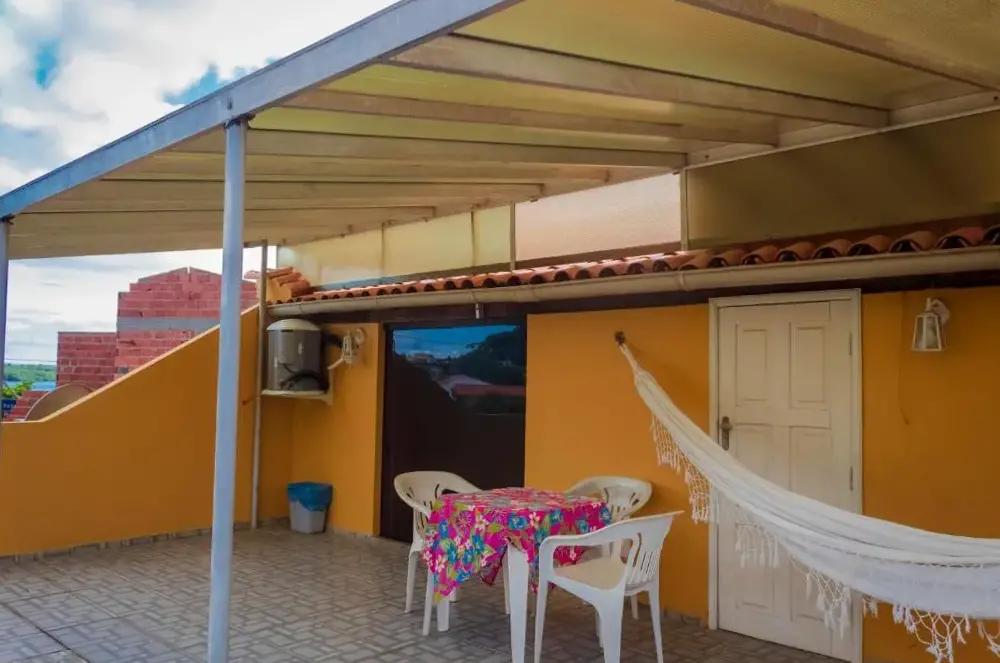 O Pharol Hostel E Pousada