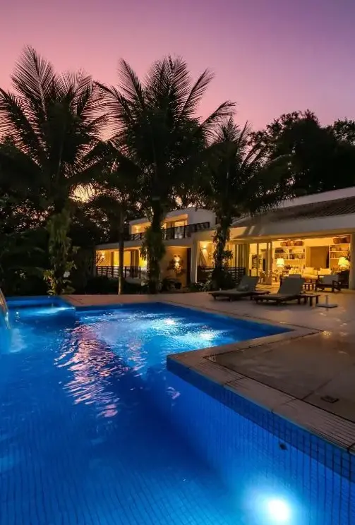 Tropical Contemporary Suites