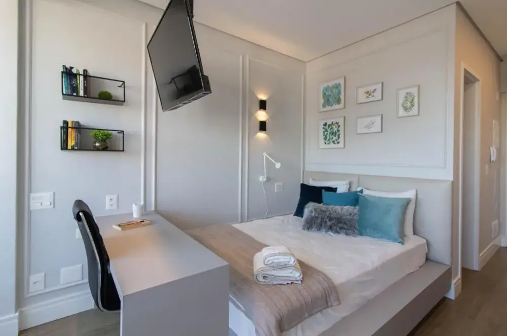 Urban Sky Studio - Gru 2204