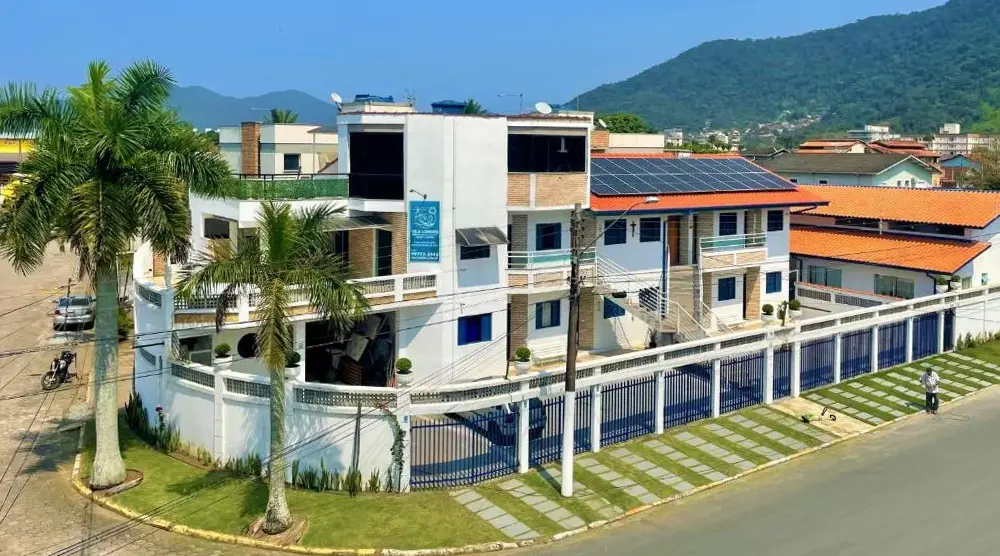 Vila Lorenzi & Apartamentos