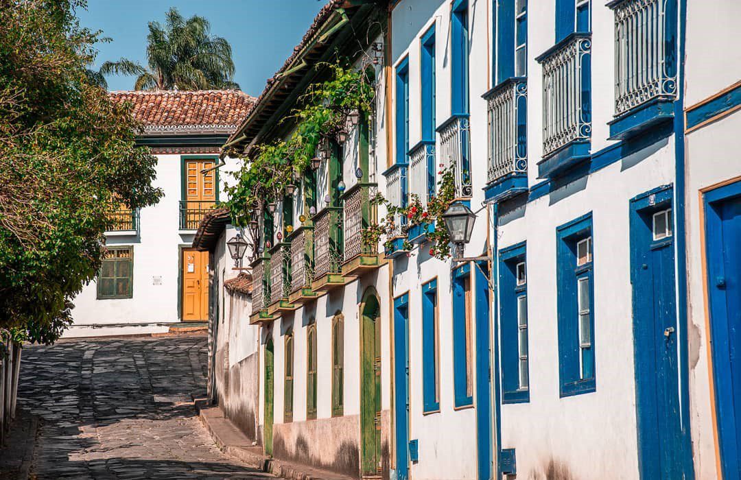 Casa da Chica da Silva em Diamantina, no fundo. Fonte: Elvira Nascimento Fotografia.