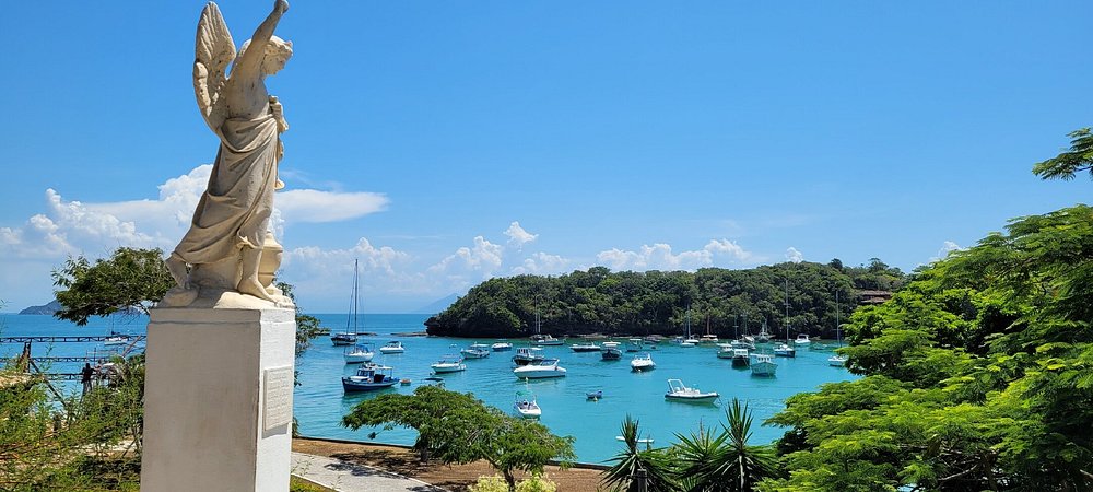 Vista da Praia dos Ossos - Igreja de Santa´Anna - Búzios