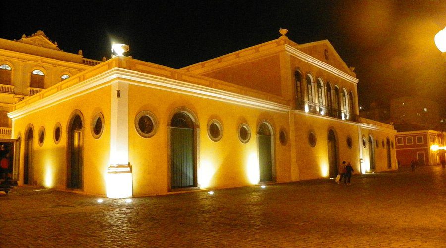 Frente da Casa da Alfândega, em Florianópolis