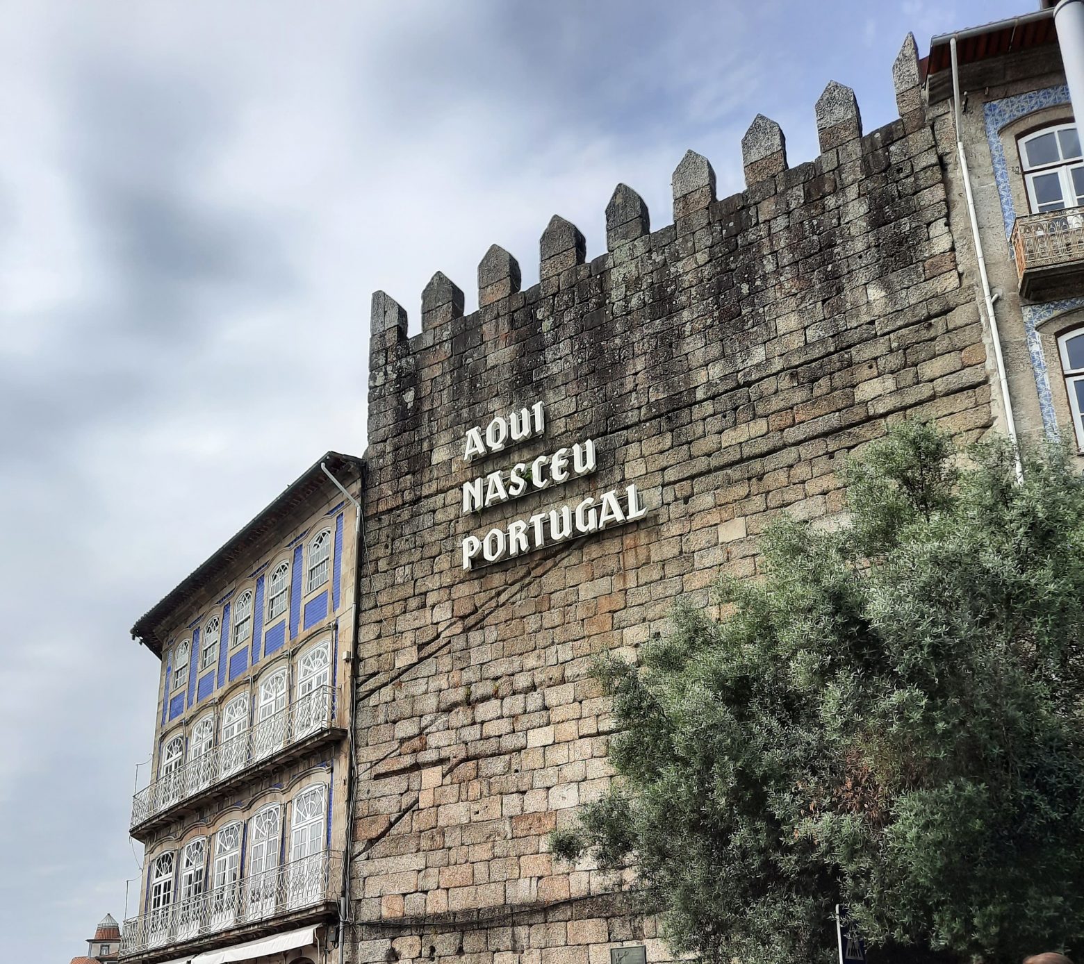 Placa Aqui nasceu Portugal - Guimarães