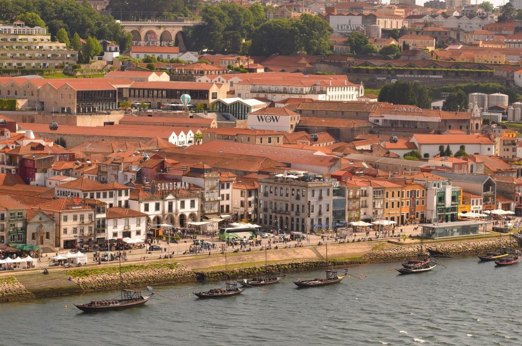 Cais de Gaia - Caves de Vinho do Porto