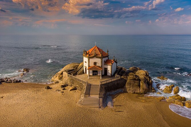 Capela Senhor da Pedra - Miramar