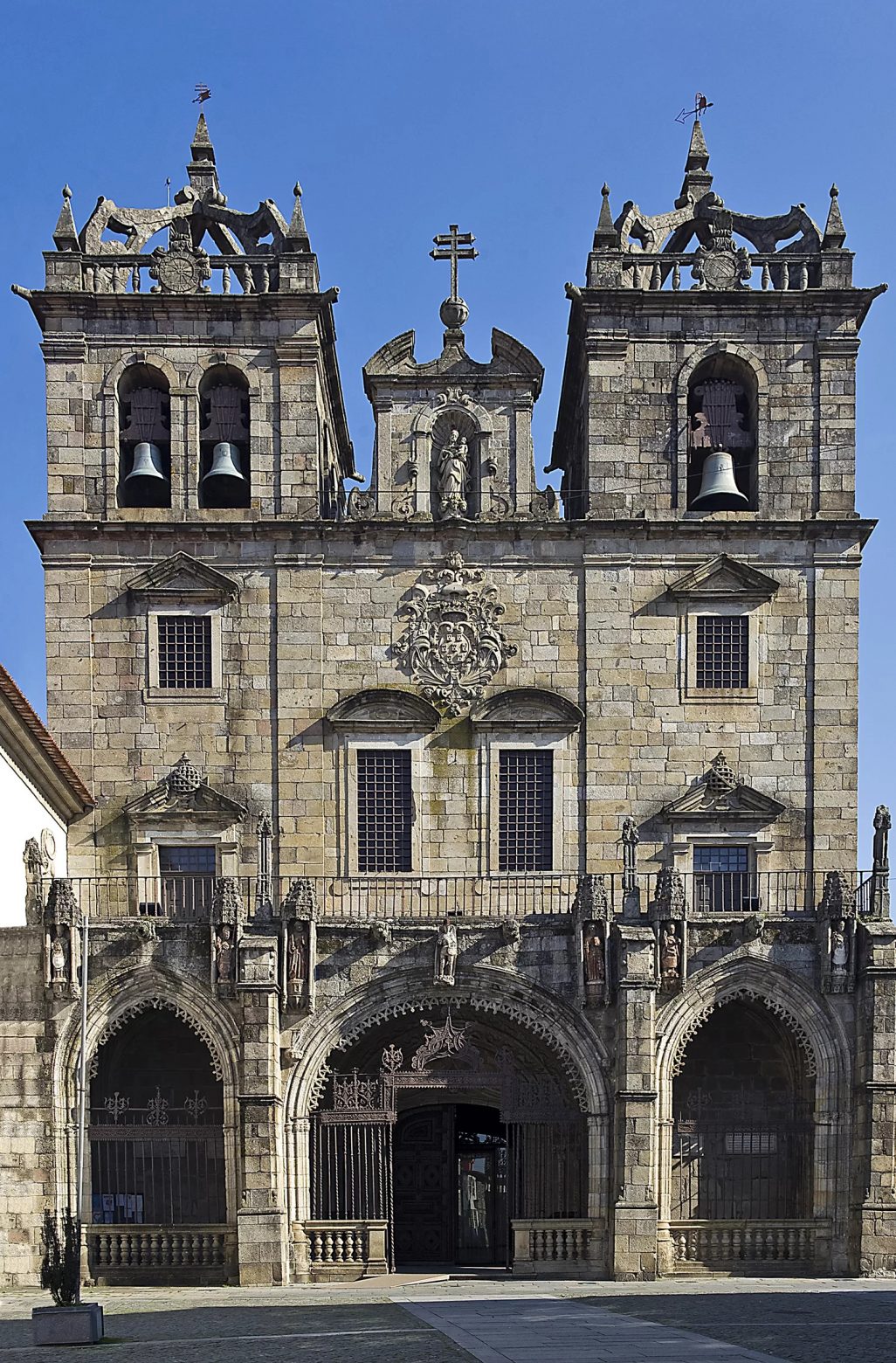 Sé de Braga, fachada.