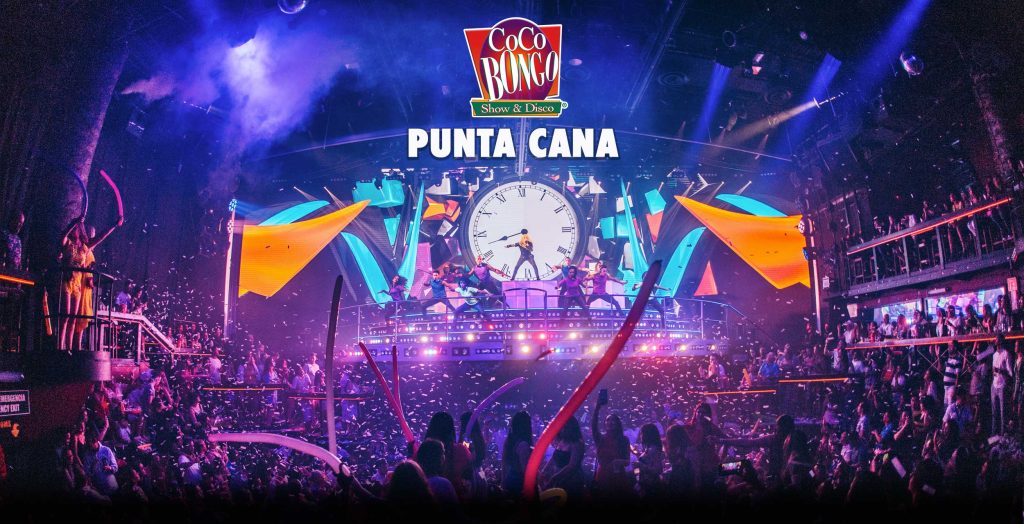 Coco Bongo - Punta Cana - casa noturna, com show, pessoas dançando