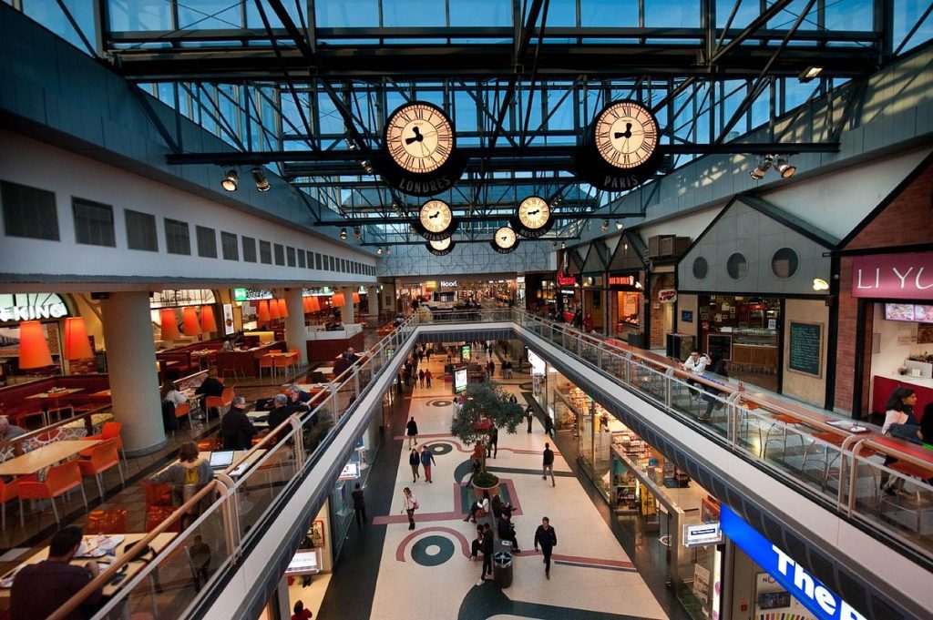 NorteShopping - parte interna. Porto