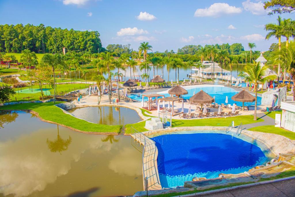 Resort Sudeste - Mavsa Resort - vista da piscina e vegetação