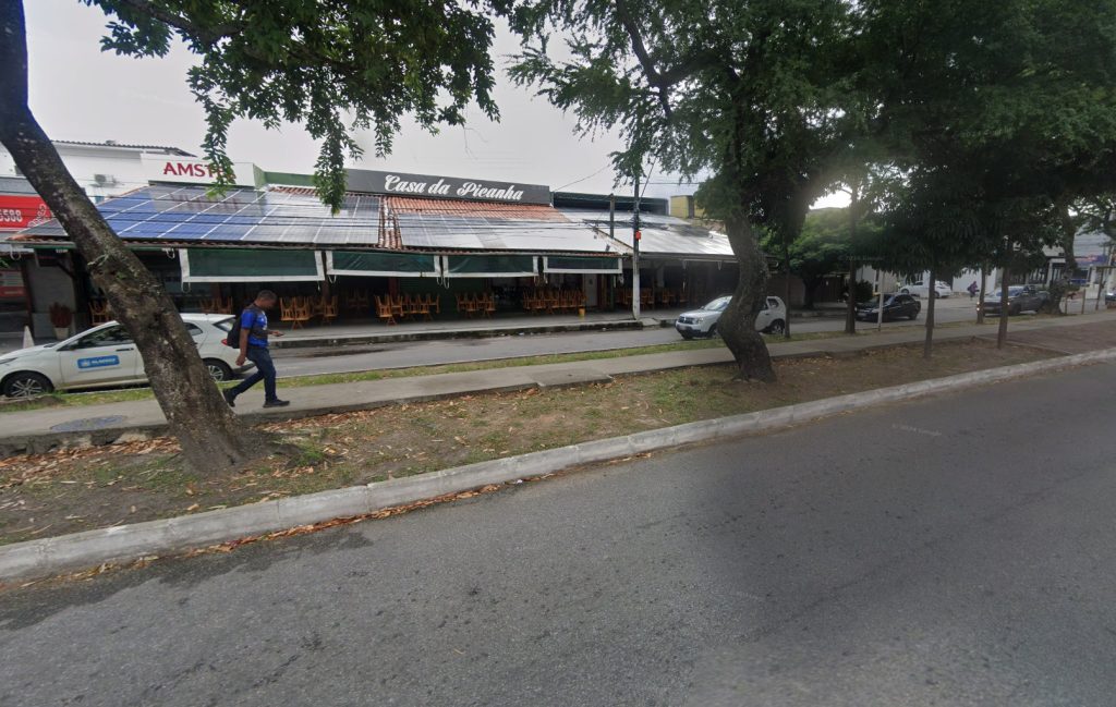 Na imagem mostra Restaurantes na Av. Doutor Antônio Gomes de Barros em Maceió/ AL