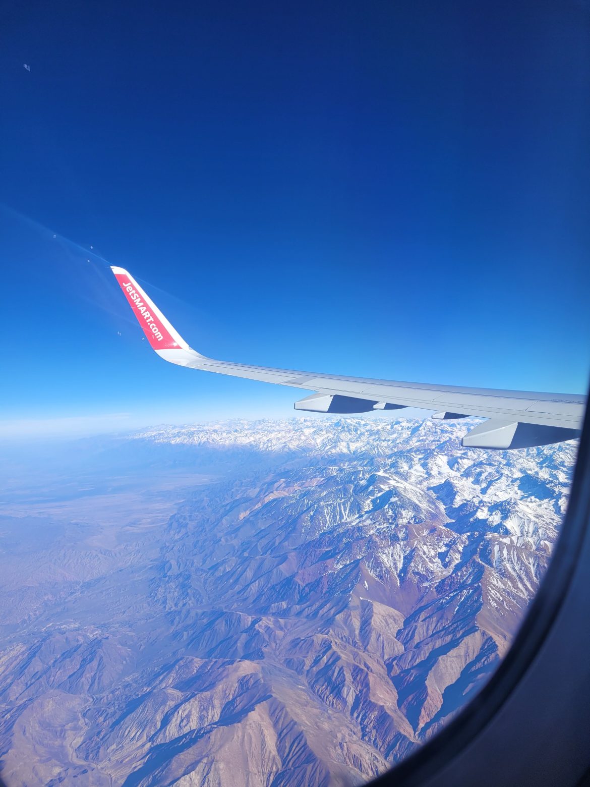 Vista aérea da Cordilheira dos Andes em Santiago do Chile