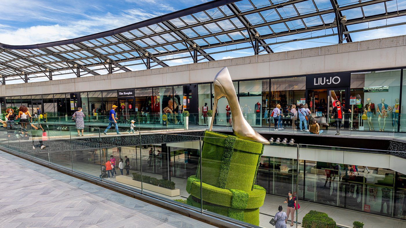 Foto do pátio da Outlet One Nation Paris